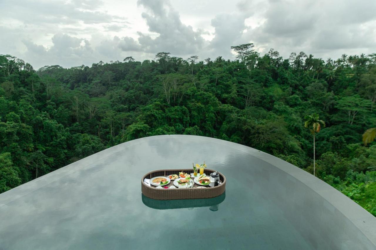 Bubble Hotel Ubud Паянган Экстерьер фото